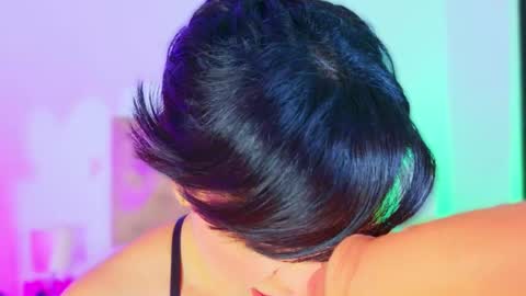 Charloott Evans online show from 11-23-25, 03:39