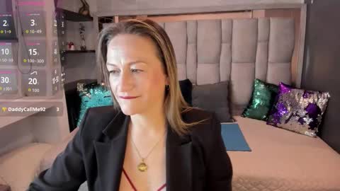 Charlot milf online show from 10-14-25, 12:06