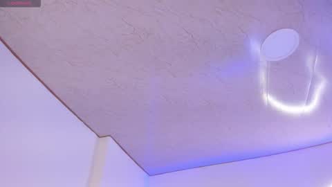    online show from 11-06-25, 06:53