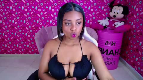 Charlote  online show from 01-27-25, 07:46