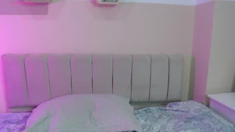 charlothe_dumont online show from 06-19-26, 04:55