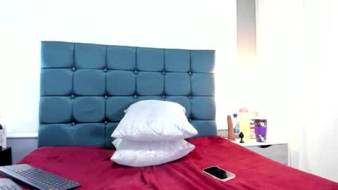 Charlott online show from 12-18-25, 08:37