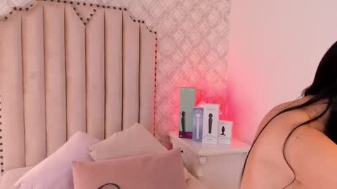   Charlotte  online show from 02-05-25, 07:20