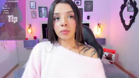 Snapshot of charlotte__benett chatting on 07-04-26, 04:18 Charlotte online show from 07-04-26, 04:18