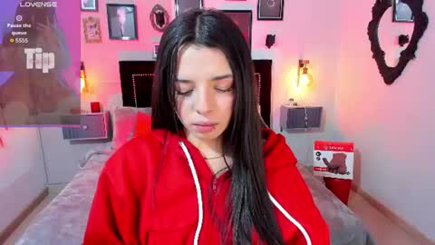 Snapshot of charlotte__benett chatting on 07-14-26, 04:28 Charlotte online show from 07-14-26, 04:28
