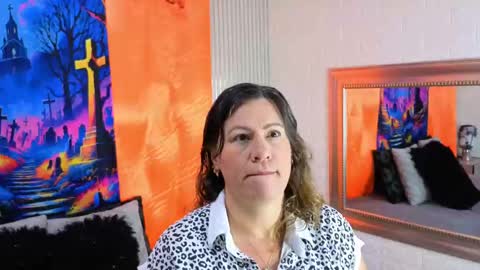 charlotte online show from 10-09-25, 11:41