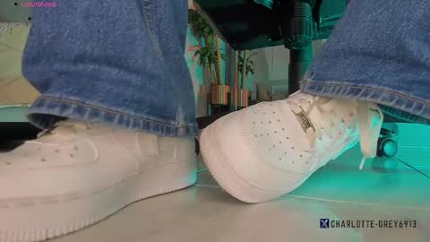 charlotte  grey online show from 01-05-26, 08:01