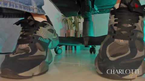 charlotte  grey online show from 01-10-26, 08:43