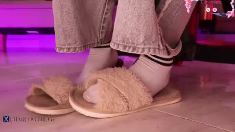 charlotte  grey online show from 07-23-26, 01:58