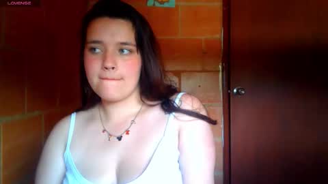 Snapshot of charlotte_allen_ chatting on 11-08-25, 07:12 Charlotte online show from 11-08-25, 07:12