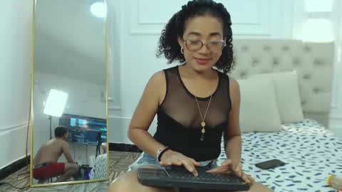 charlottte y dante online show from 10-24-25, 04:53