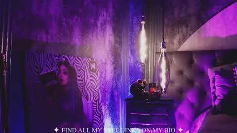 Charlotte online show from 04-09-26, 03:28