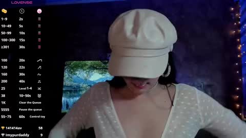 Snapshot of charlotte_greys chatting on 02-27-25, 01:59 Charlotte online show from 02-27-25, 01:59