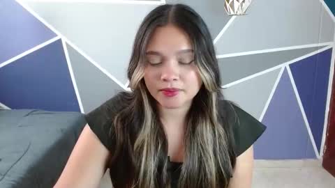 Charlotte  online show from 10-19-25, 05:46