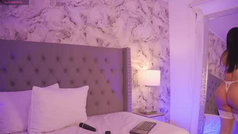Snapshot of charlotte_harriz chatting on 05-01-26, 03:00 Charlotte online show from 05-01-26, 03:00