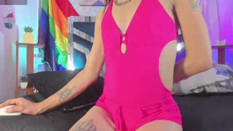 CHARLOTTELANDRY online show from 06-19-26, 02:21