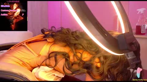 CHARLOTTE online show from 12-04-25, 12:14