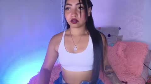 charlotte_princess_1 online show from 06-15-26, 01:41
