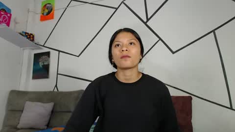 Snapshot of charlotte_vickie chatting on 06-17-26, 11:23 Charlotte online show from 06-17-26, 11:23