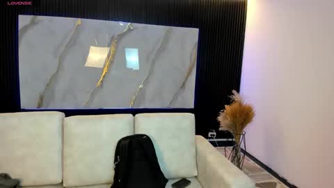 Charlotte  Everyday From 0700 to 1300 Col Time online show from 12-17-25, 11:27