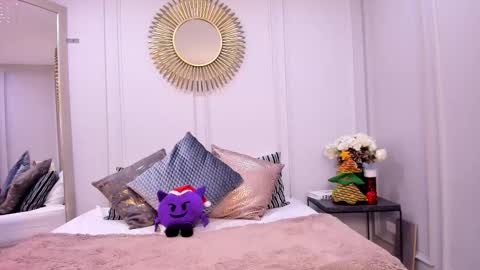 charlottebrownn_ online show from 12-17-25, 05:02