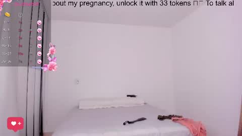 Snapshot of charlottecamgirls chatting on 06-14-26, 02:24 Katherine online show from 06-14-26, 02:24