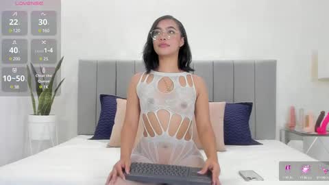 Charlote online show from 03-11-25, 04:10