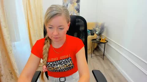 Snapshot of charlottekerti chatting on 06-03-26, 12:52 Charlotte online show from 06-03-26, 12:52