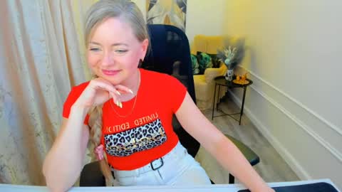 Snapshot of charlottekerti chatting on 06-03-26, 02:33 Charlotte online show from 06-03-26, 02:33