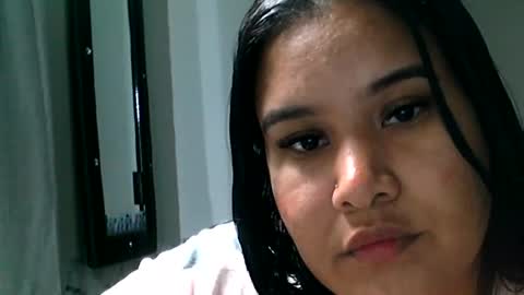 Snapshot of charlottequeen_21 chatting on 06-29-26, 01:23 charlottequeen_21 online show from 06-29-26, 01:23
