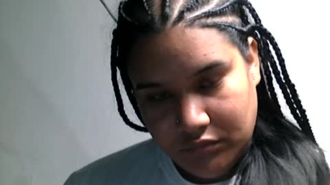 Snapshot of charlottequeen_21 chatting on 07-26-26, 12:23 charlottequeen_21 online show from 07-26-26, 12:23