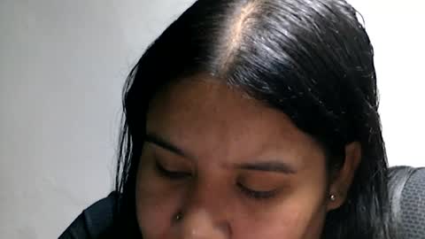 Snapshot of charlottequeen_21 chatting on 08-03-26, 02:44 charlottequeen_21 online show from 08-03-26, 02:44