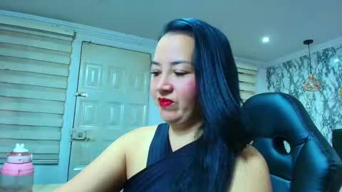 Snapshot of charlotteschmidtt chatting on 09-15-25, 11:43 Charlotte Schmidt online show from 09-15-25, 11:43