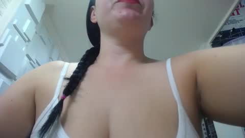 Snapshot of charlotteschmidtt chatting on 09-17-25, 11:34 Charlotte Schmidt online show from 09-17-25, 11:34