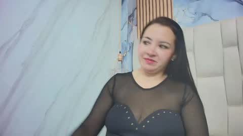 Snapshot of charlotteschmidtt chatting on 10-07-25, 11:18 Charlotte Schmidt online show from 10-07-25, 11:18