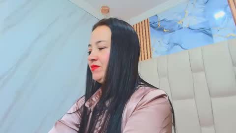 Snapshot of charlotteschmidtt chatting on 10-15-25, 11:32 Charlotte Schmidt online show from 10-15-25, 11:32