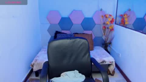 Charlotte Taylor online show from 02-03-26, 06:51