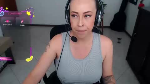 charlottezoe online show from 10-23-25, 07:01