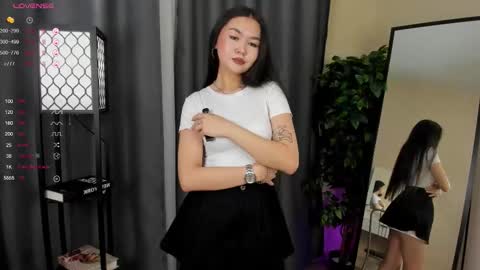 Sarah online show from 11-14-25, 11:42