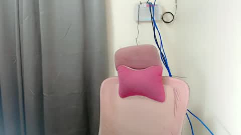 charm_fuckdoll8 online show from 06-16-26, 11:29