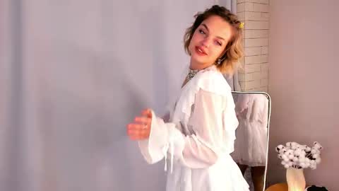 Snapshot of charmaineterrill chatting on 10-01-25, 04:35 Maya online show from 10-01-25, 04:35