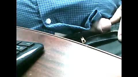 charmeur2672 online show from 04-22-26, 11:01