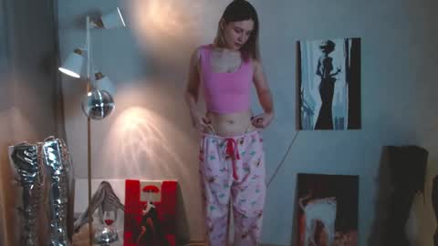 Michelle  online show from 02-07-26, 02:48