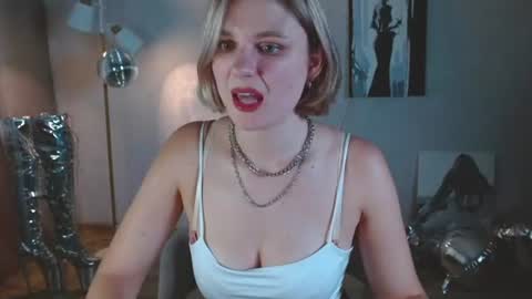 Michelle  online show from 07-27-26, 06:20