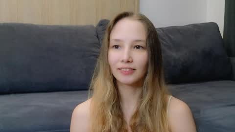 Snapshot of charming_evaa chatting on 03-27-26, 04:51 Eva online show from 03-27-26, 04:51