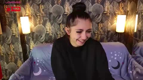 Snapshot of charming_lia chatting on 11-08-25, 04:51 CharmingLIA online show from 11-08-25, 04:51