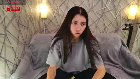 Snapshot of charming_lia chatting on 01-12-26, 10:15 CharmingLIA online show from 01-12-26, 10:15