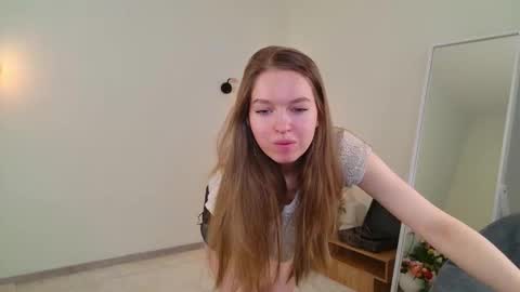 Ruru online show from 02-06-26, 07:12