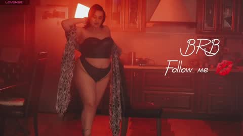 Snapshot of charming_sexuality chatting on 01-12-25, 08:47 insta  online show from 01-12-25, 08:47