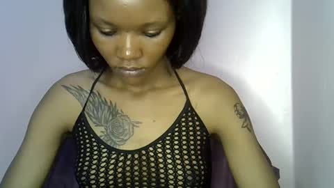 Snapshot of charmingdime chatting on 05-12-26, 09:34 charmingdime online show from 05-12-26, 09:34